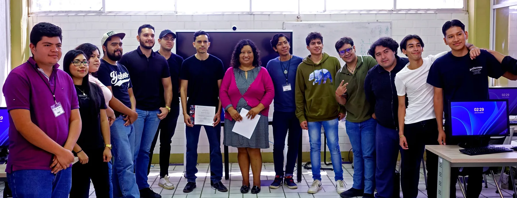 Grupo completo en taller ponencia CUSur